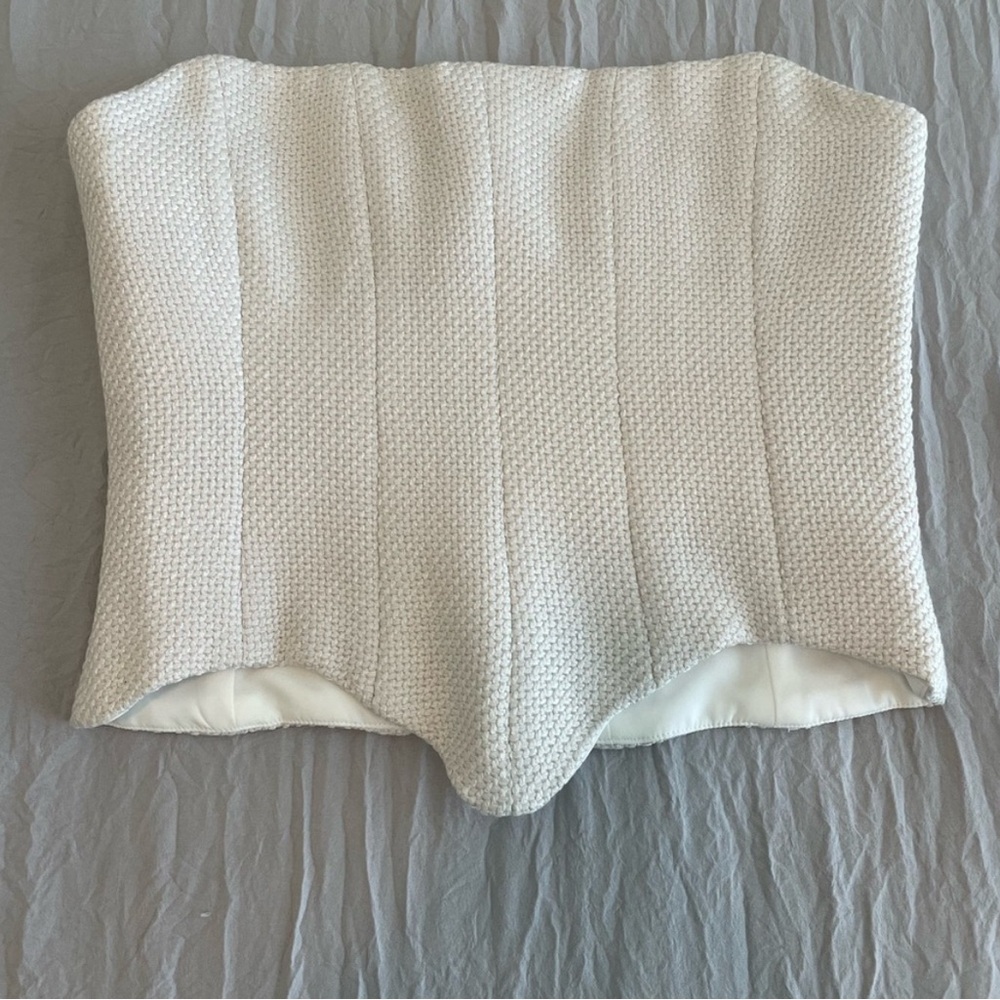 Artisanal Brazilian Handmade Lace Bustier – Cream Bouclé Corset Top"